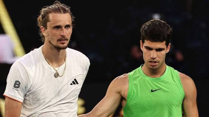 Alcaraz nečakane prehral v Šanghaji! Zverev sa stane prvý krát svetovou jednotkou roka